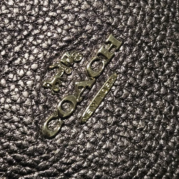 Coach Pebbled Leather Shoulder Bag – Grey Three Pocket - Picture 3 of 13